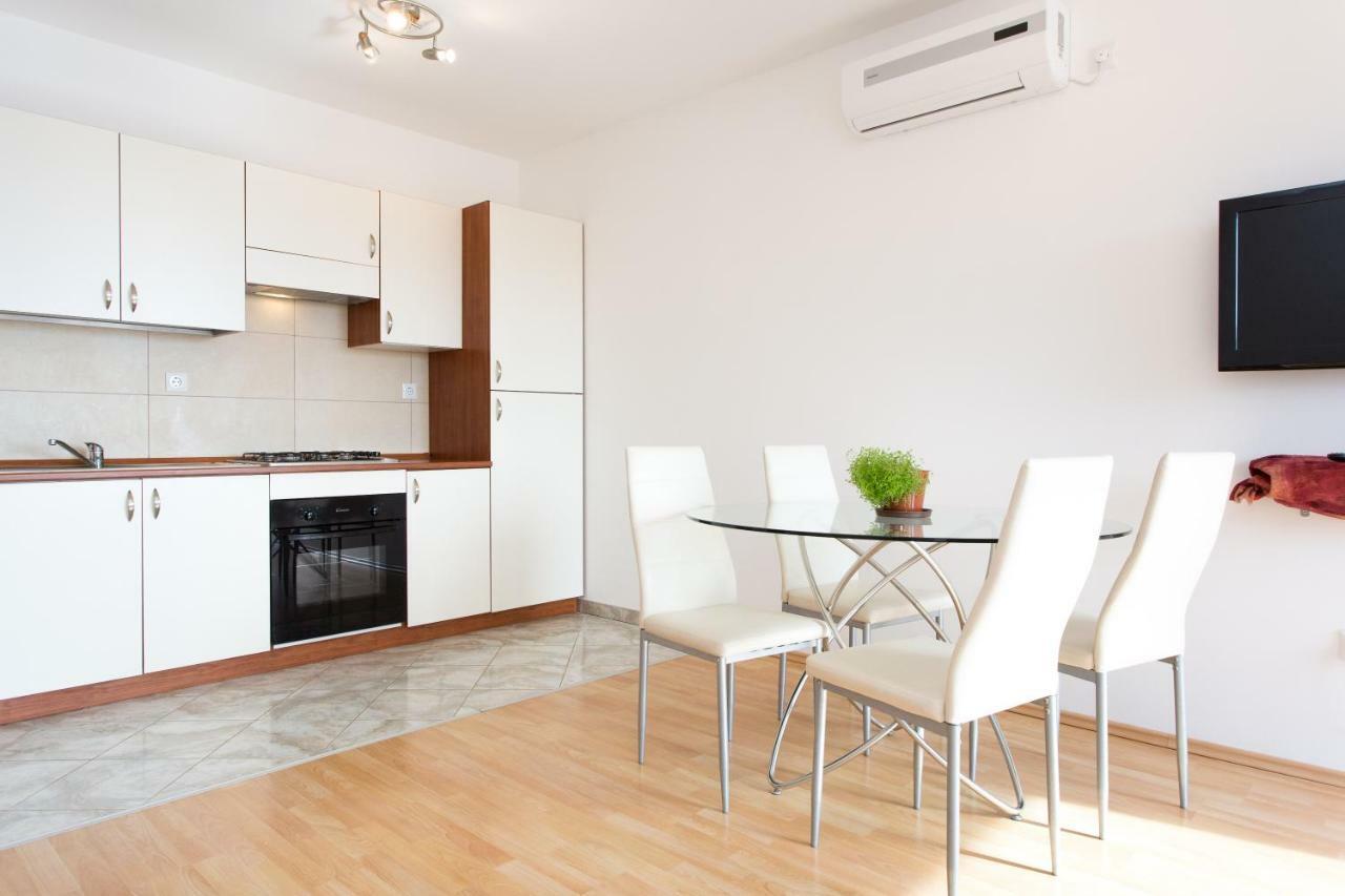 Adria Punat Apartments Eksteriør billede