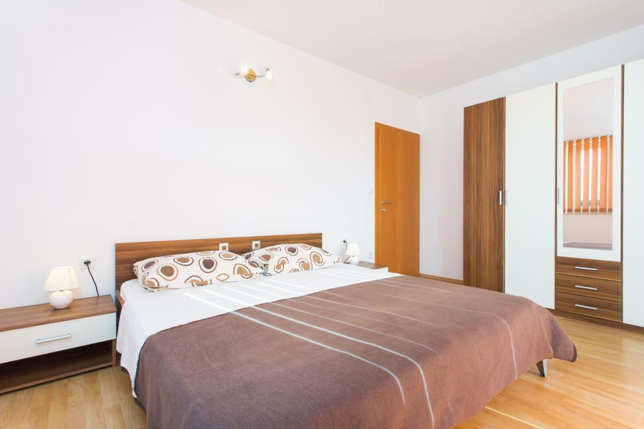 Adria Punat Apartments Eksteriør billede