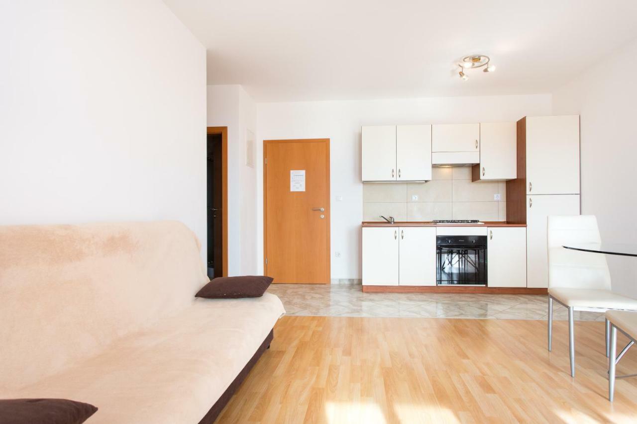 Adria Punat Apartments Eksteriør billede